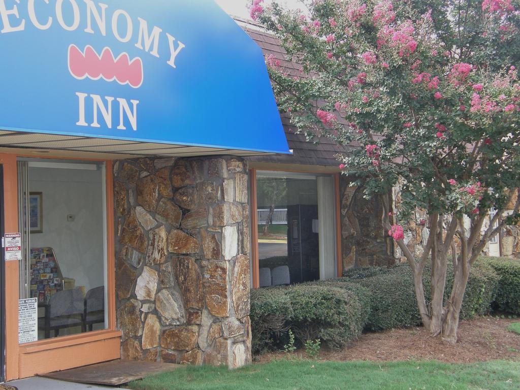 Economy Inn - Wesley Chapel Decatur Exterior foto